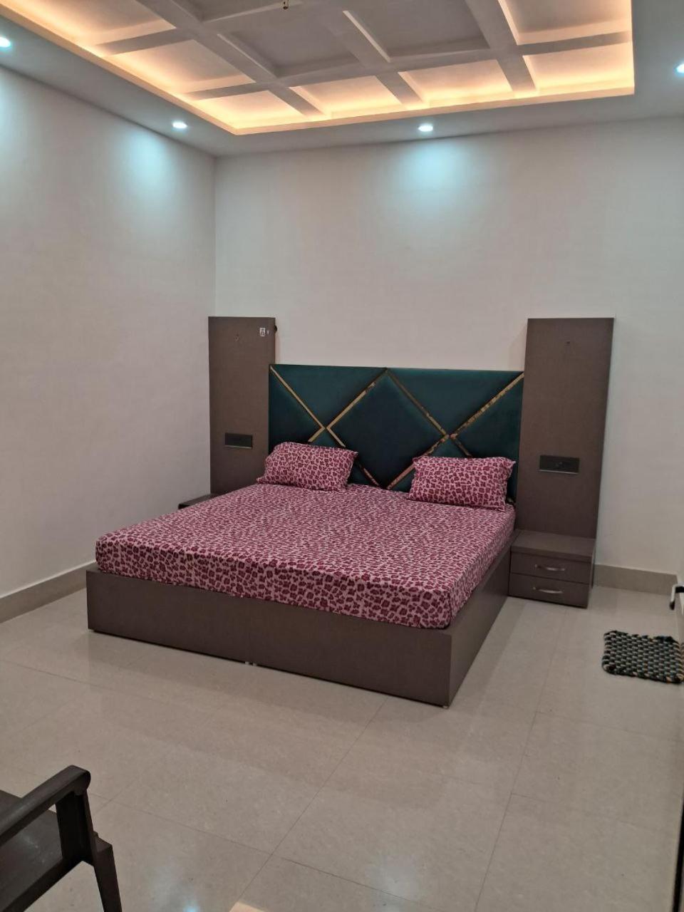 Bholenath Homestay ダルハウジ エクステリア 写真