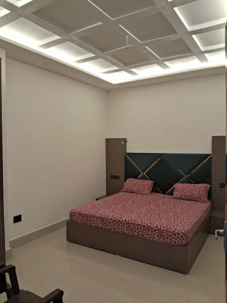 Bholenath Homestay ダルハウジ エクステリア 写真