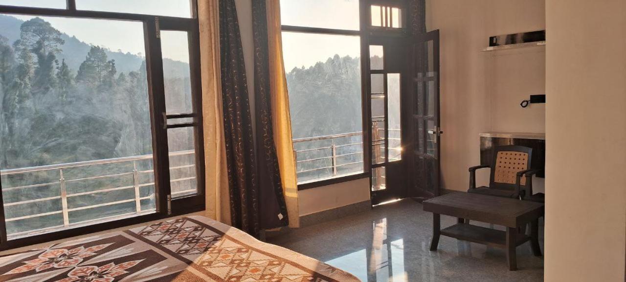 Bholenath Homestay ダルハウジ エクステリア 写真