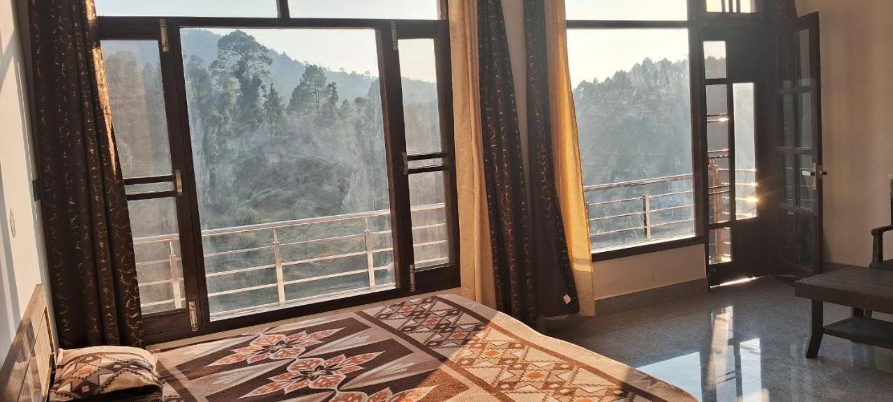 Bholenath Homestay ダルハウジ エクステリア 写真